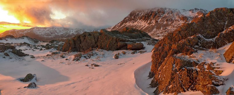 800x326_golden-hour-3-tarns-bowfell-lake-district